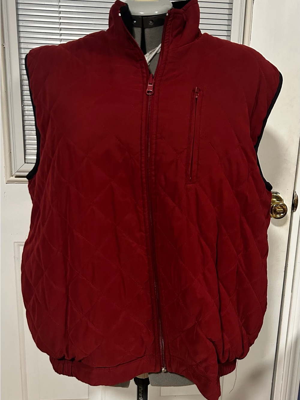 Consensus Golf reversible Red/ black Men's Vest - Sleeveless Zip Front
